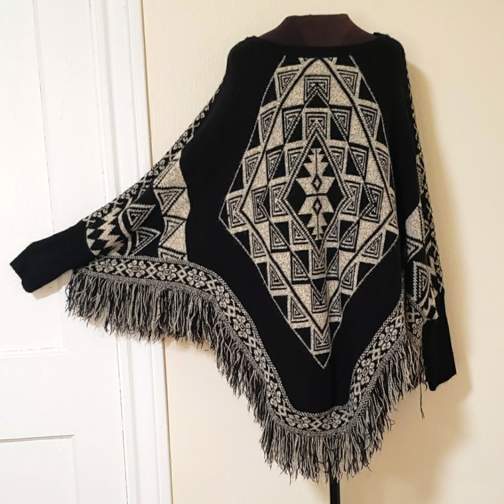 Black & Gray Poncho by Olivia Sky SIZE S/M